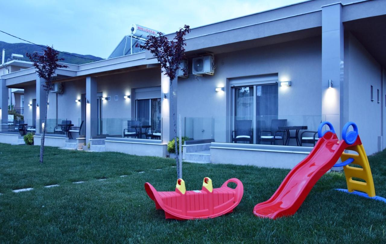 Cross Plaza Aparthotel Stavros  Exterior photo